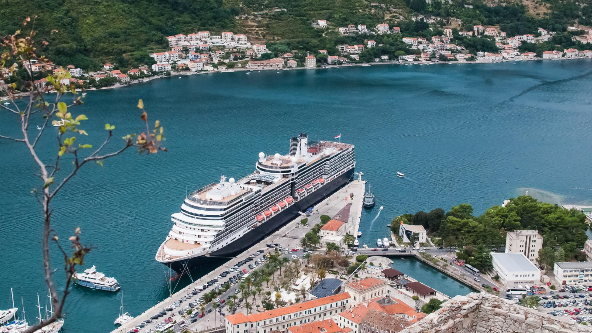 Organisation et choix de croisière dans les Caraïbes : guide pratique pour débutants