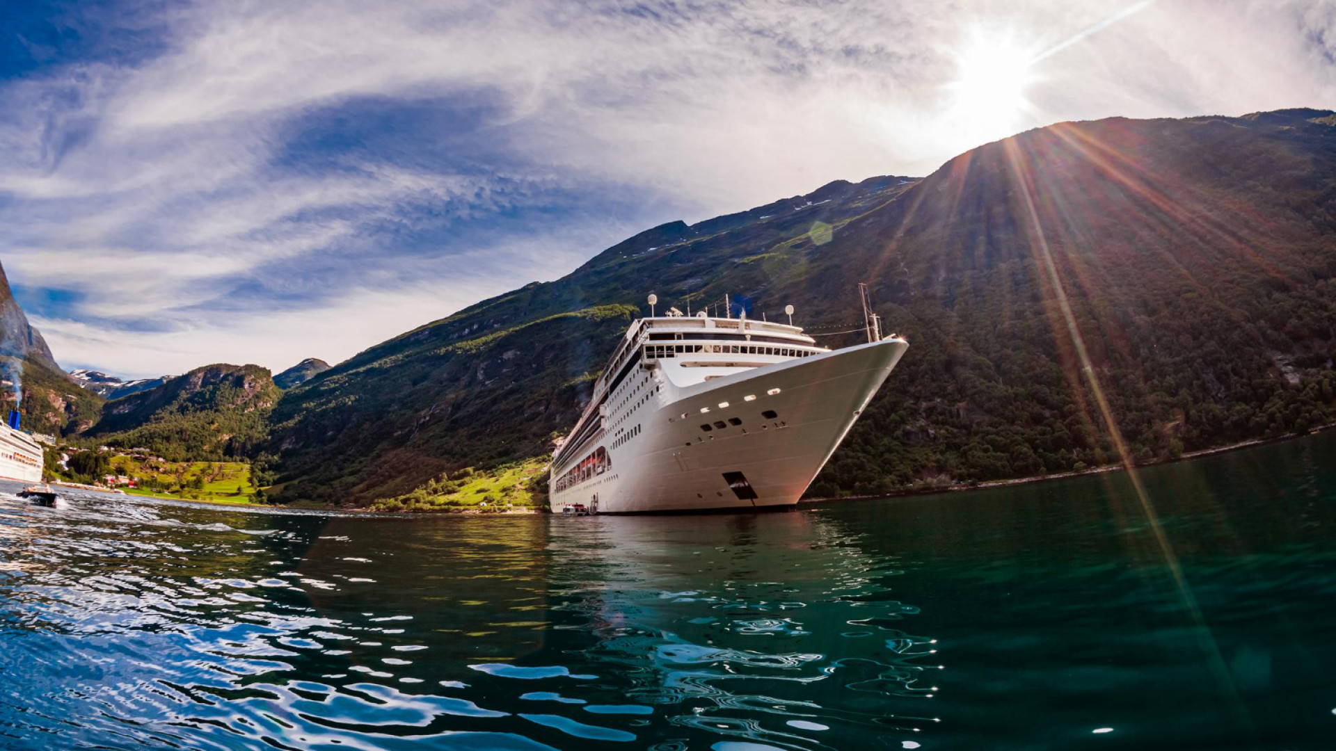 Travailler à bord d'un navire de luxe : les opportunités méconnues de la croisière d'expédition